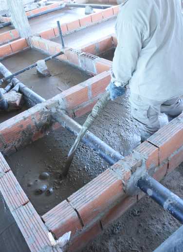 Colocacion de Contrapiso Liviano con Manguera
